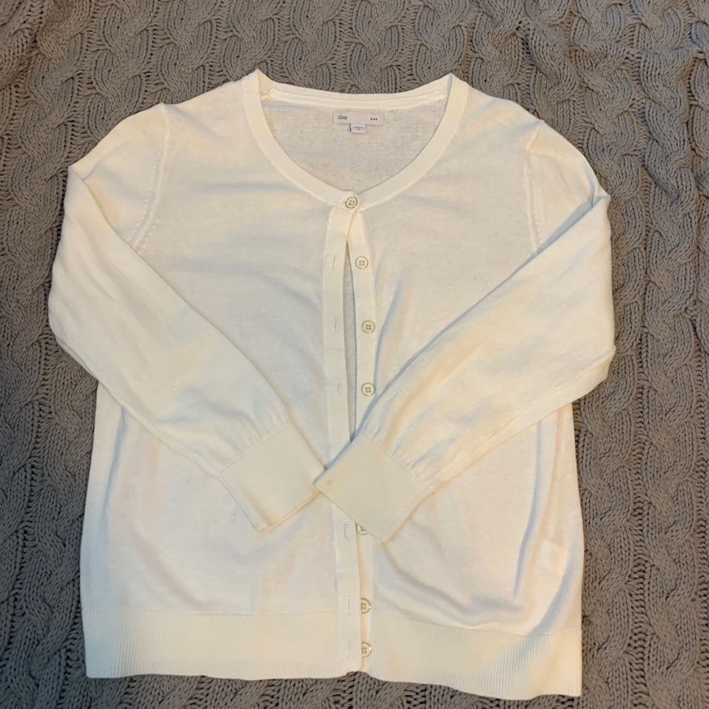 Gap cardigan